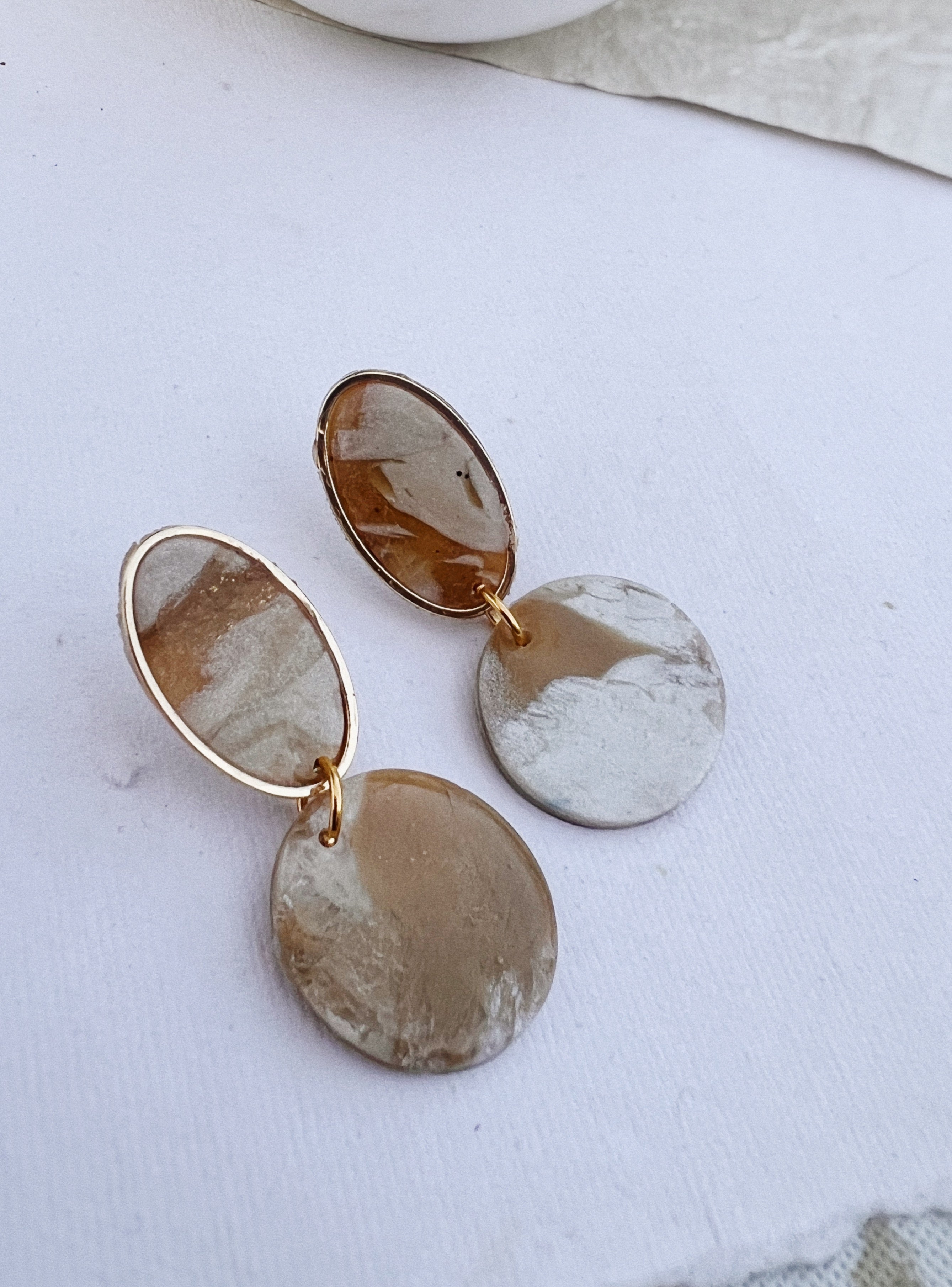 Beige Swirl Dangle Earring (Multi Shape)