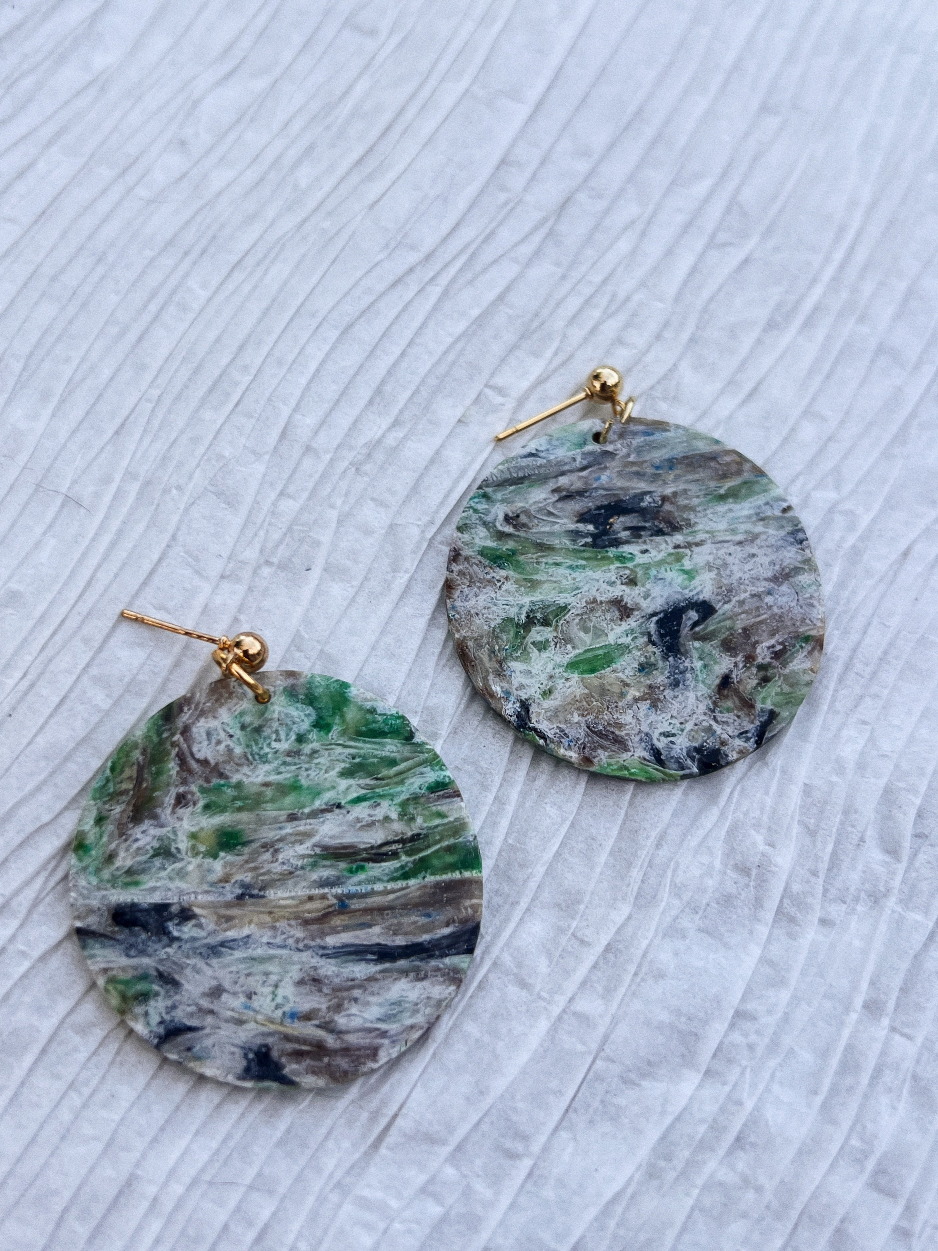 Green (Multi Color) Marble Pattern Circle Dangle Earring