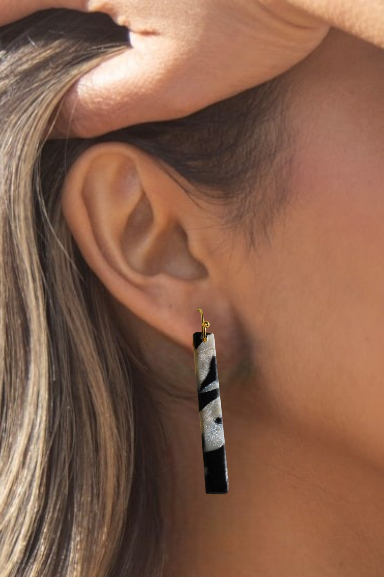 Black & White Marble Rectangle Dangle Earring
