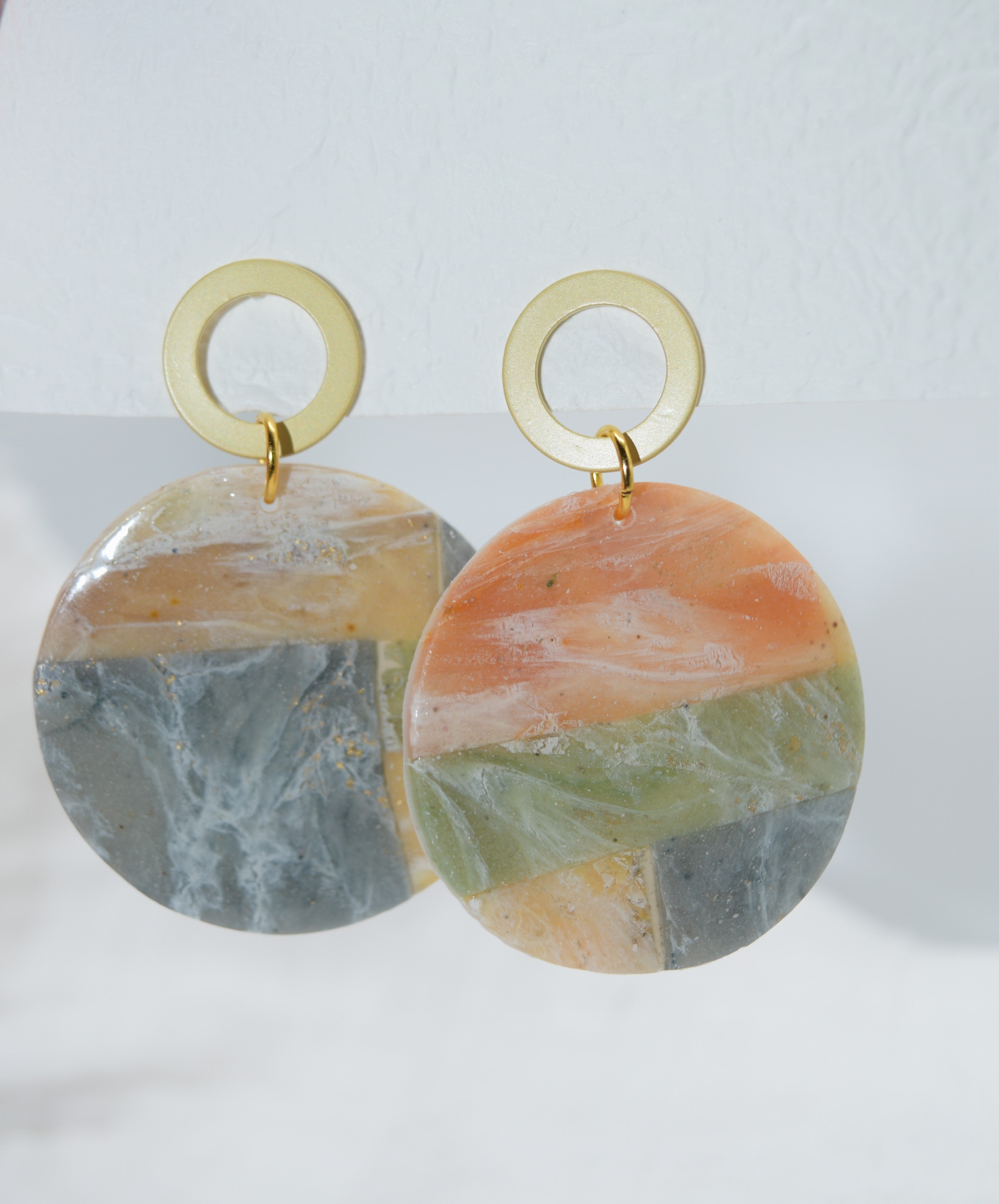 Multi Color Marble Patterned Circle Dangle Earring